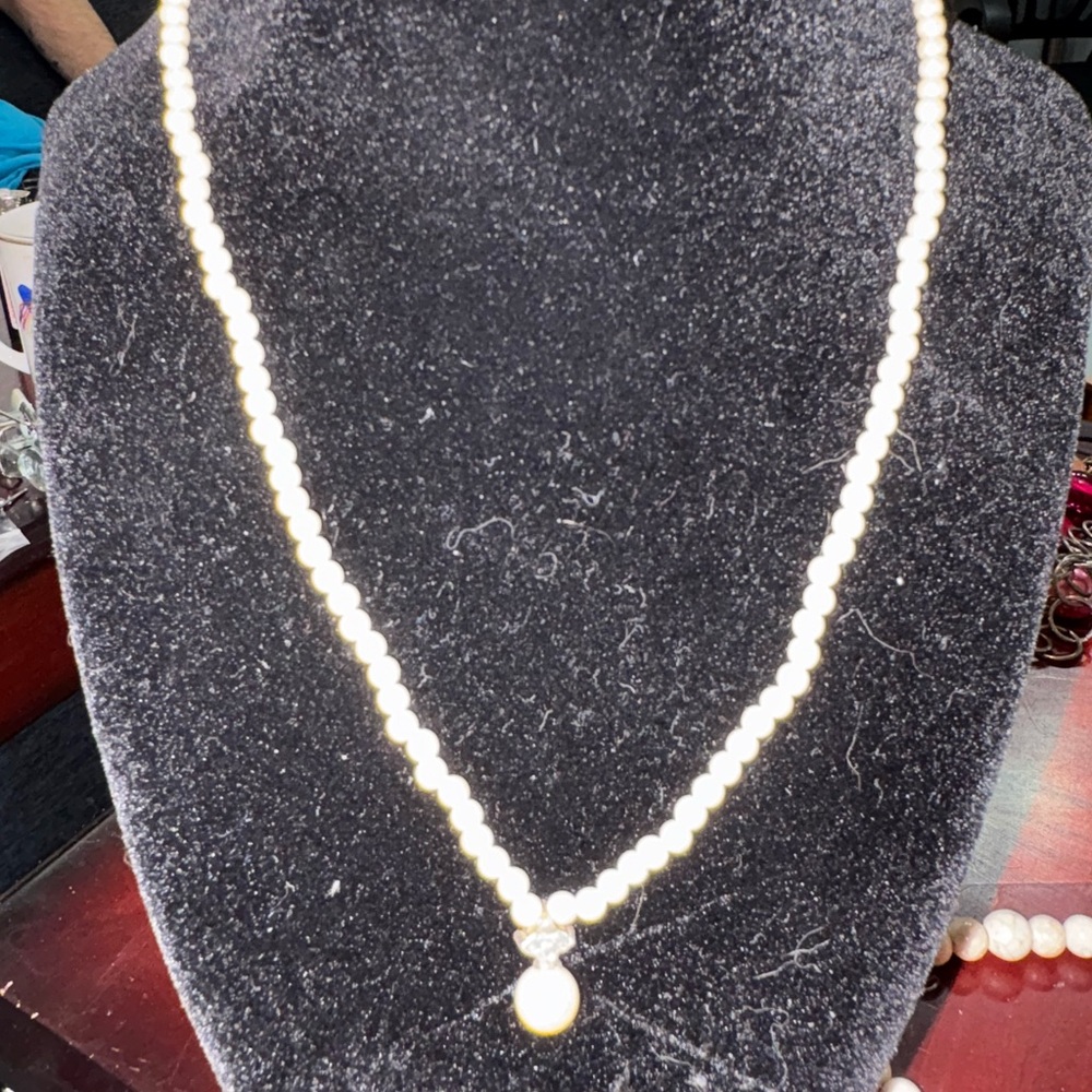 Elegant faux‎ Pearl Necklace